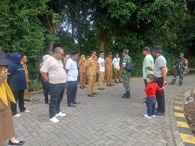 
 ‎Hari Ketujuh Latihan Gerak Jalan, Polsek Awangpone Bersama Koramil Awangpone Matangkan Persiapan ASN