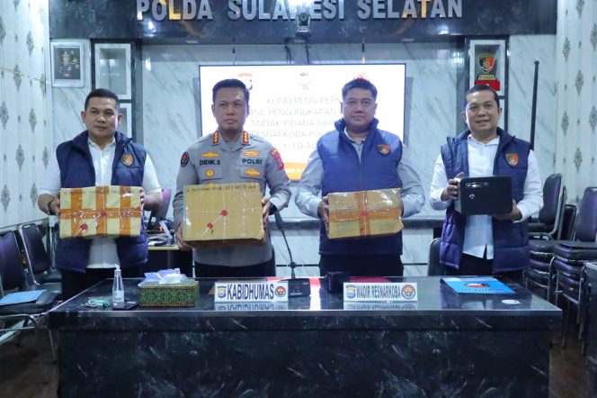 
 Konferensi Pers Ditresnarkoba Polda Sulsel Ungkap 12 Kasus Tindak Pidana Narkoba Periode Agustus 2026