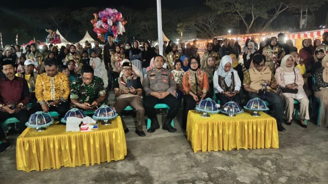 
 Polsek Ajangale Amankan Pembukaan Perkemahan dan Malam Kesenian HUT RI ke-81