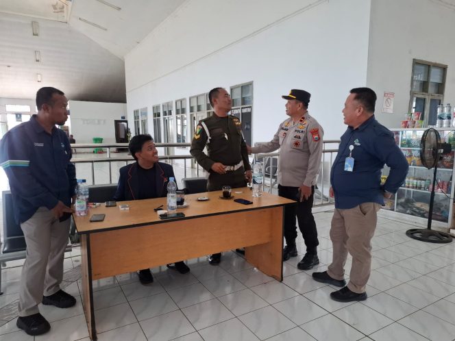 
 Bersilaturahmi Tingkatkan Sinergitas , Temui Petugas Loket