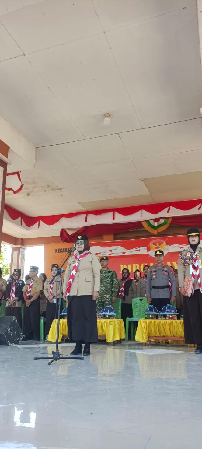 
 Hadiri Kegiatan Kepramukaan, Kapolsek Ajangale Tekankan Nilai Disiplin dan Kebersamaan