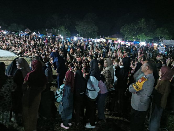 
 ‎Polsek Awangpone Laksanakan Pengamanan Penutupan Kegiatan Bumi Perkemahan Pramuka di Macope  ‎