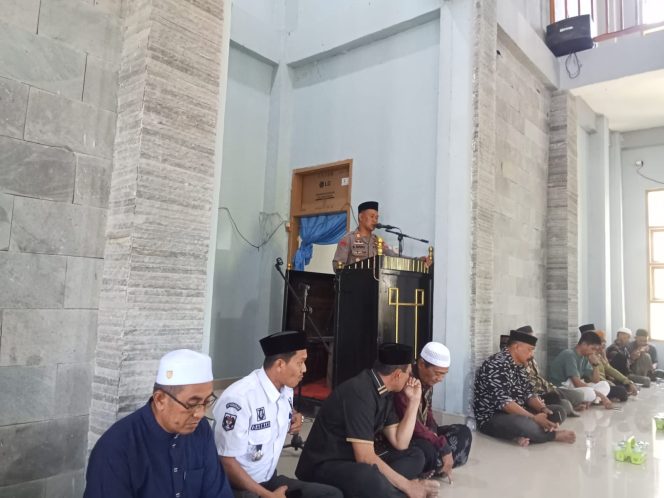 
 ‎Kapolsek Awangpone Hadiri Peringatan Maulid Nabi Muhammad SAW 1448 H di Desa Matuju  ‎
