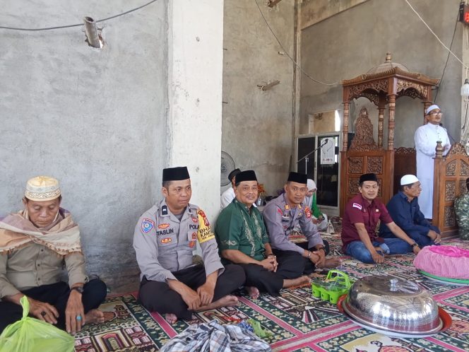 
 ‎Kapolsek Awangpone Hadiri Peringatan Maulid Nabi Muhammad SAW 1448 H di Desa Matuju  ‎