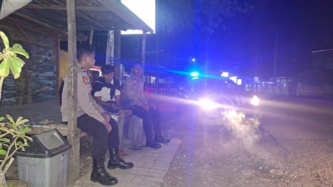 
 Polsek Ajangale Tingkatkan Kamtibmas Melalui Patroli Rutin