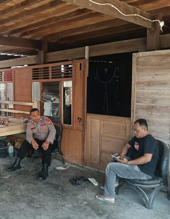 
 Bhabinkamtibmas Tingkatkan Komunikasi dengan Warga Melalui Sambang DDS