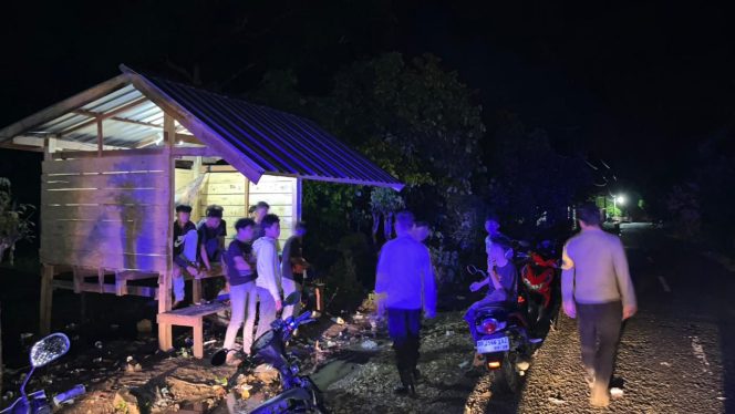 
 Sisir Tempat Keramaian, Personel Polsek Palakka Pastikan Kamtibmas Tetap Kondusif