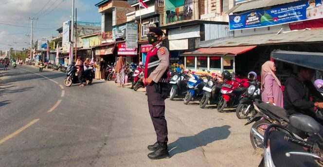 
 Berikan Pelayanan Prima, Lalin di Pasar Pompanua Tetap Lancar