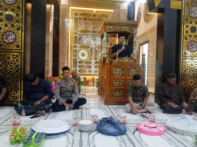 
 ‎Kapolsek Awangpone Hadiri Peringatan Maulid Nabi Muhammad SAW di Desa Jaling