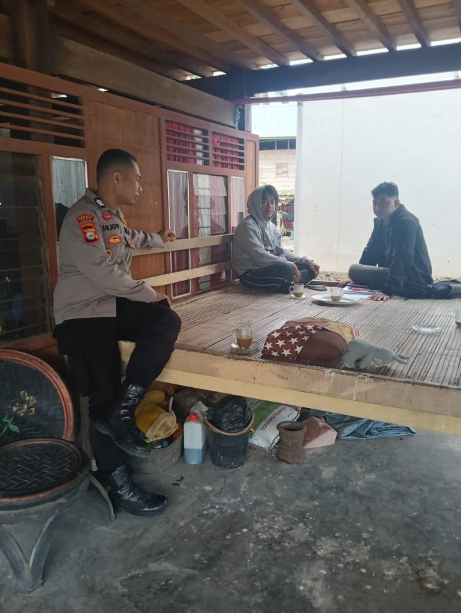
 Dekat dengan Warga, Bhabinkamtibmas Bangun Kemitraan Untuk Kamtibmas