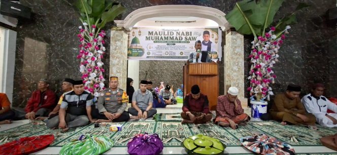 
 Bhabinkamtibmas Hadiri Peringatan Maulid Nabi Muhammad SAW dan Sampaikan Pesan Kamtibmas