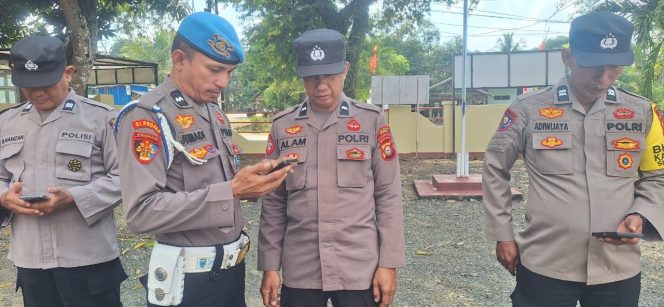 
 Kapolsek Tonra Sampaikan  Penekanan Pada Saat Apel,Serta Lakukan Gatiblin  Polsek Tonra.Polres Bone