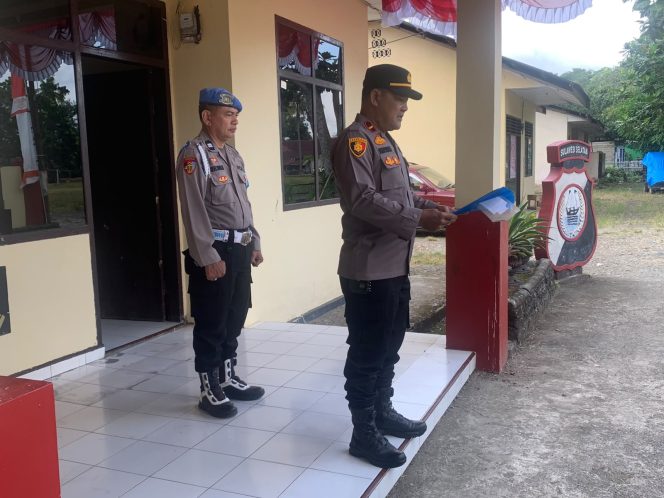 
 Wakapolsek Pimpin Apel Pagi di Halaman Mako Polsek Barebbo ,Tekankan Disiplin  Dan Patroli Rutin