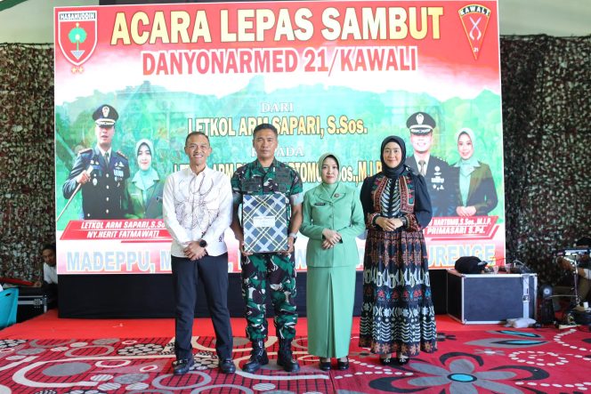 
 Kapolres Bone Hadiri Lepas Sambut Danyon Armed 21/Kawali