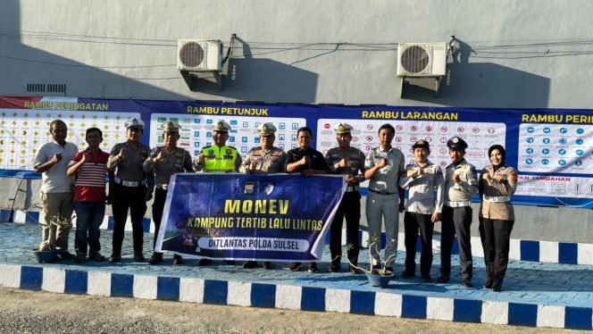 
 Satlantas Polres Bone Terima Kunjungan Tim Monev Kampung Tertib Lalulintas