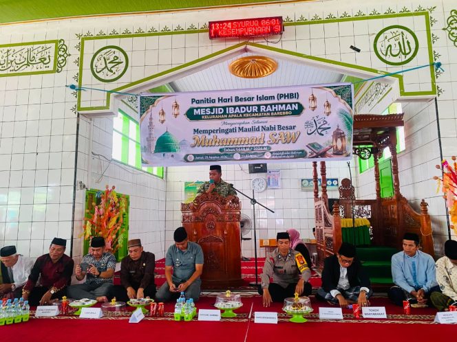 
 Bhabinkamtibmas Polsek Barebbo Hadiri Peringatan Maulid Nabi Muhammad SAW 1448 H di Masjid Ibadurrahman Kel.Apala