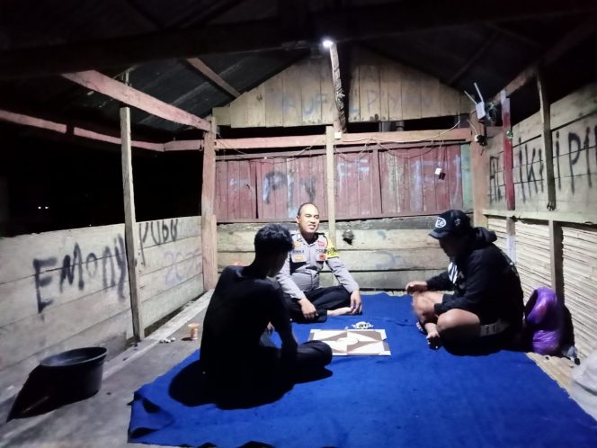 
 Bripka Wiwin Susanto Perkuat Kemitraan dengan Warga Melalui Satkamling