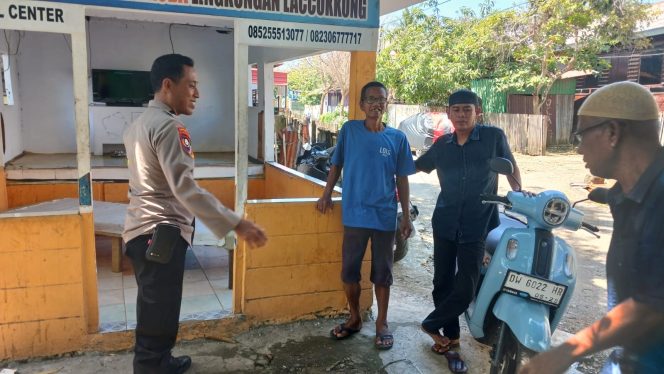 
 Jaga Kedekatan dengan Warga, Bhabinkamtibmas Aiptu Arwin Intensifkan Sambang