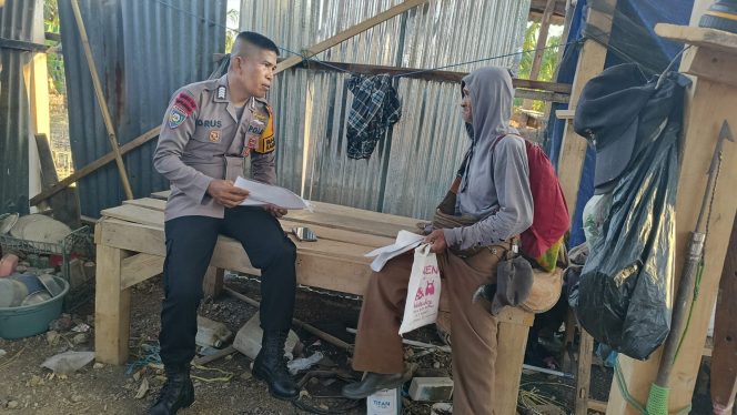 
 Bripka Idrus Sambang dan Berikan Imbauan Kamtibmas, Ajak Warga Menjaga Keamanan Lingkungan