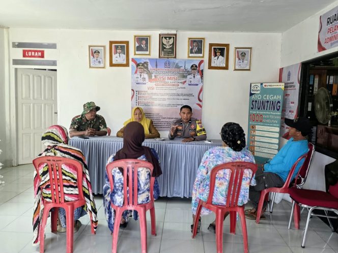 
 Jadi Penengah Perselisihan Warga, Aipda Andi Rusman Berhasil Bantu Pasangan Suami Istri Berdamai