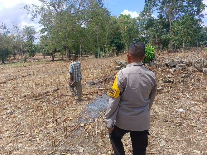 
 Personel Polsek Ulaweng Datangi TKP Dugaan Penyerobotan Lahan Berdasarkan Laporan Warga