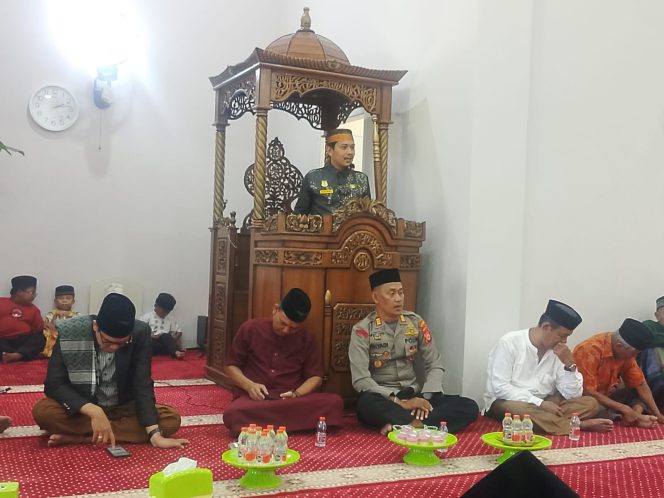 
 ‎Kapolsek Awangpone Menghadiri Peringatan Maulid Nabi Muhammad SAW 1448 H di Desa Jaling