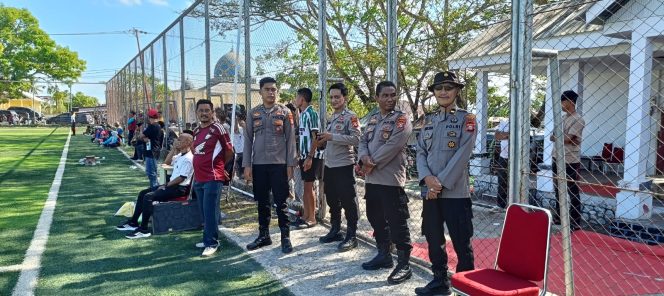 
 Junjung sportivitas dan Kamtibmas, Polsek Ponre amankan lanjutan turnamen sepak bola piala gubernur Sulsel didesa mappesangka