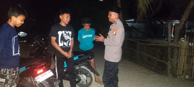 
 Polsek Mare Rutin Gelar Patroli, Wujudkan Kamtibmas Aman dan Kondusif