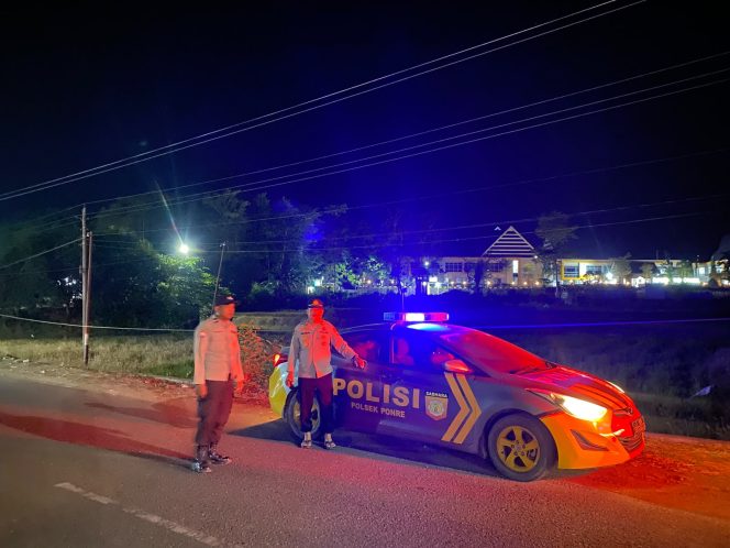 
 Anggota Polsek Ponre laksanakan patroli blue light, ciptakan situasi kamtibmas yang aman dan kondusif