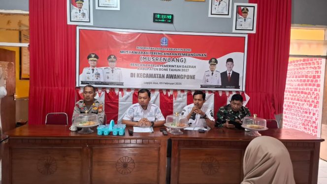 
 ‎Kapolsek Awangpone Hadiri Rapat Persiapan Karnaval Budaya Gau Maraja dan Pembubaran Panitia HUT RI ke-81