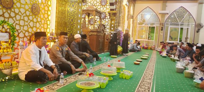 
 Kapolsek Ajangale Hadiri Maulid di Masjid Nurul Huda Desa Timurung 