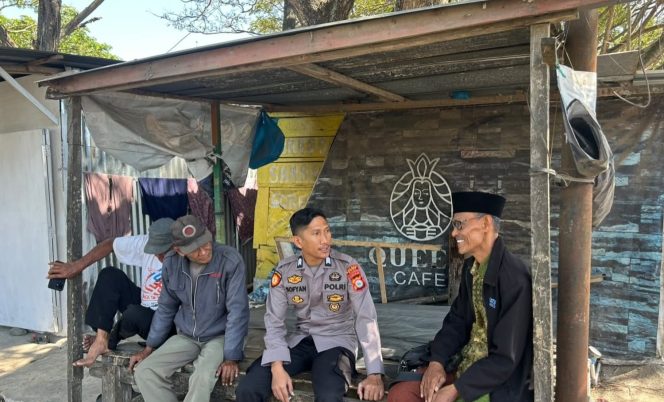 
 Personel Polsek Ajangale Sambangi Warga di Pangkalan Ojek