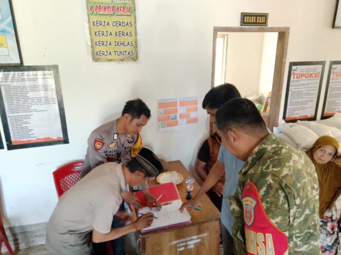 
 ‎Bhabinkamtibmas Polsek Awangpone Selesaikan Permasalahan Warga Melalui Problem Solving