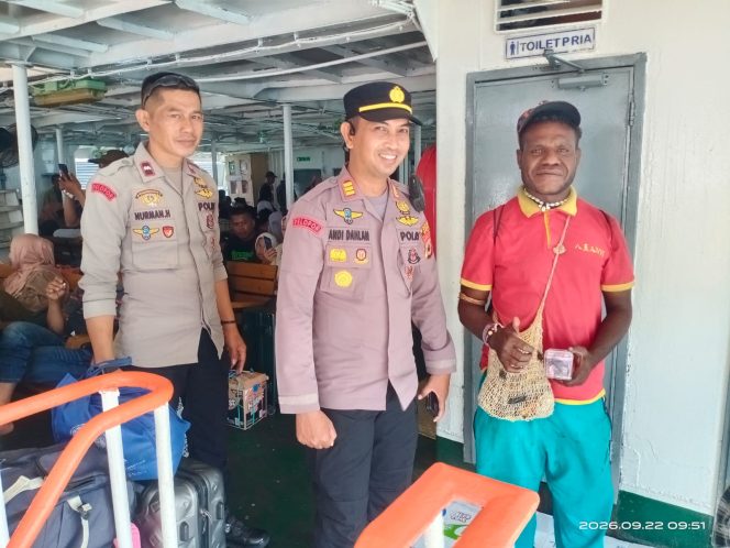 
 Pastikan Kondisi Penumpang , Lakukan Pemantauan Diatas Kapal