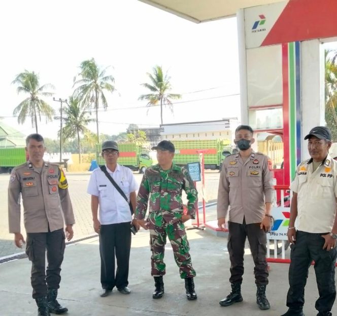 
 Satgas Gabungan Standby di SPBU Karella Mare, Jaga Keamanan dan Ketertiban