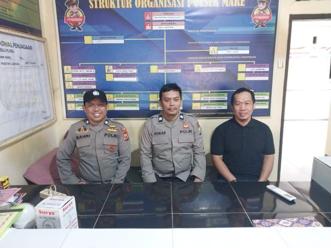 
 Anggota Piket Polsek Mare Siap Melayani Masyarakat