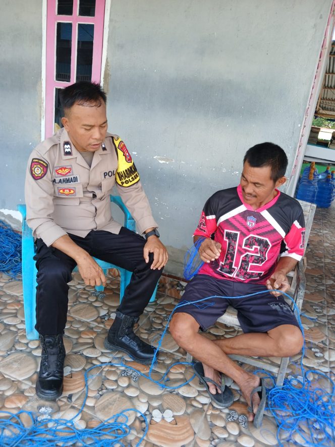 
 Bhabinkamtibmas Sambangi Masyarakat, Jalin Komunikasi dan Perkuat Kamtibmas