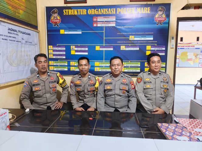 
 SPKT Polsek Mare Siap Melayani Masyarakat SPKT Polsek Mare Selalu Siap Melayani Masyarakat