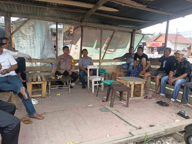 
 Bhabinkamtibmas, Sambangi Warga, Bahas, Situasi, Musim Kemarau, dan Ketersediaan, BBM, serta, Gas LPG,