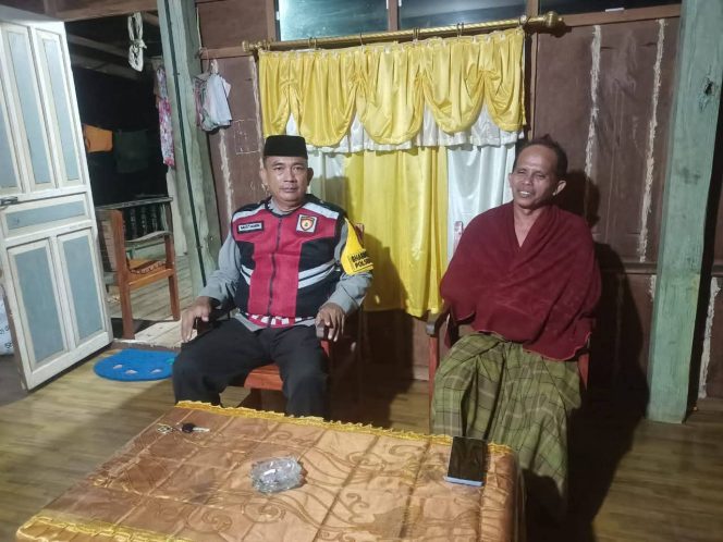 
 Bhabinkamtibmas, Sambangi, Tokoh Masyarakat, Ajak Warga, Bersama, Jaga, Harkamtibmas,