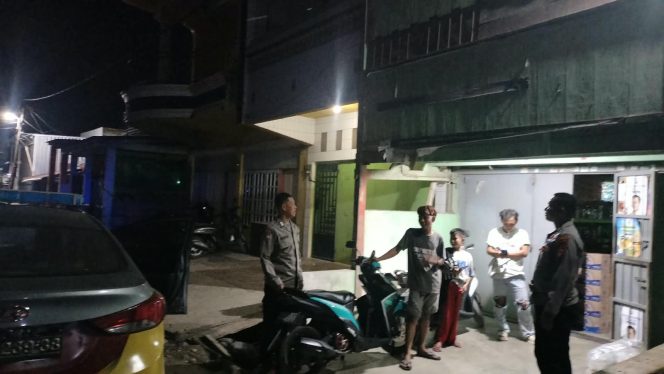 
 Menjaga Malam Tetap Kondusif, Patroli Biru Polsek Ajangale Terus Bergerak