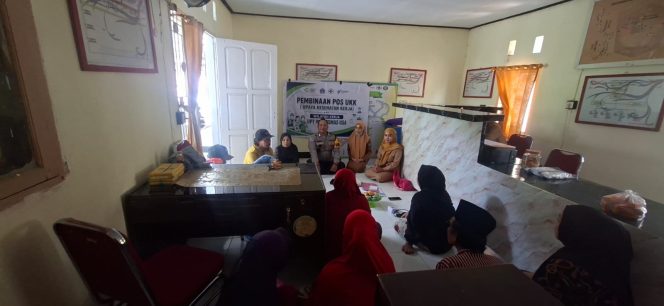 
 ‎BHABINKAMTIBMAS POLSEK PALAKKA MENDAMPINGI UPT PUSKESMAS USA PEMBINAAN POS UKK DI DESA BAINANG KECAMATAN PALAKKA KABUPATEN BONE