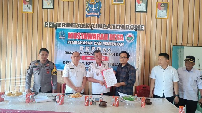
 Bhabinkamtibmas Hadiri Musyawarah Penetapan RKPDes Tahun Anggaran 2027, Tekankan Keterbukaan dan Keamanan