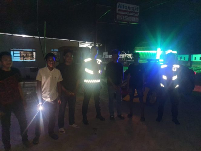 
 Malam Hari Rutin Patroli Biru Demi Jaga Situasi Kamtibmas  Polsek Tonra, Polres Bone Rutin Patroli.Biru