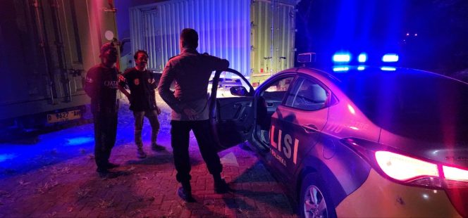 
 Berikan Rasa Aman kepada Warga, Personel Polsek Palakka Laksanakan Patroli Biru Ciptakan Kamtibmas Kondusif