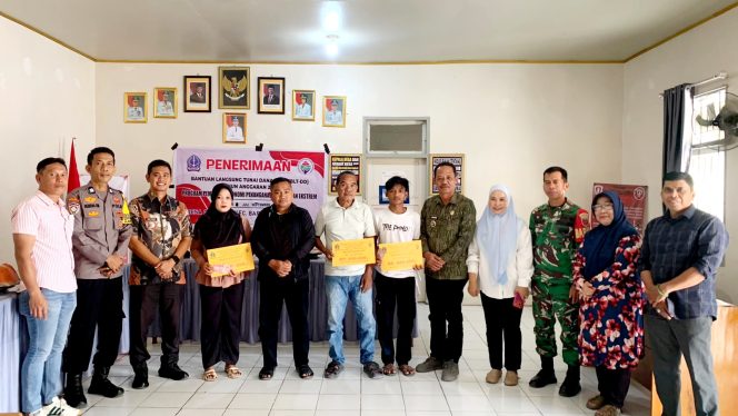 
 Bhabinkamtibmas Hadiri Penyaluran BLT-DD Periode Juli–September 2026 di Desa Corawali