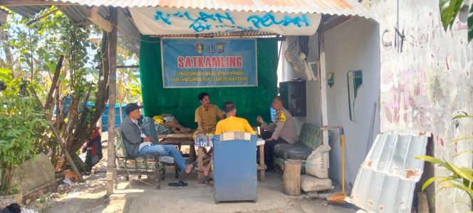 
 Dekat dengan Warga, Bripka Sultan Terus Jalin Komunikasi Melalui Sambang Wilayah Binaan