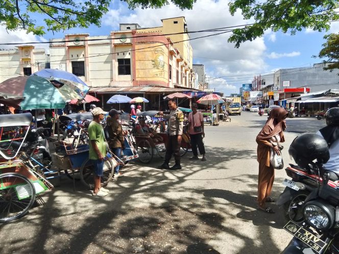 
 Sambangi Warga, Aipda A. Masriadi Ajak Warga Waspadai Gangguan Kamtibmas dan Kebakaran