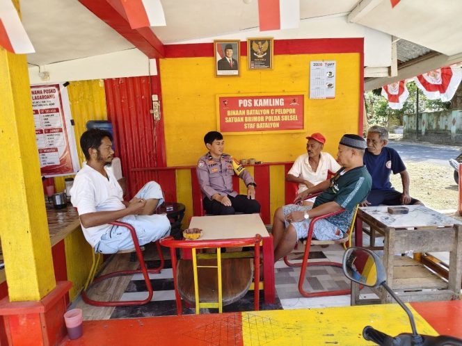 
 Sambang Tak Sekadar Menyapa, Aipda Tenri Lesang Ajak Warga Waspadai Potensi Kebakaran