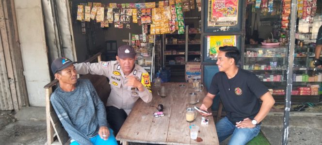 
 Bukan Sekadar Sambang, Bripka Sultan Bangun Kepedulian Warga terhadap Kamtibmas
